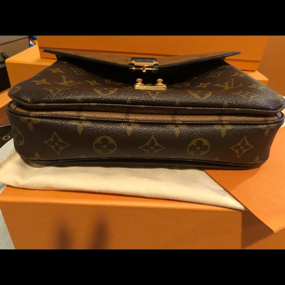 ✨ Stunning Pochette Metis Reversible Color ✨ - Picture 7 of 9